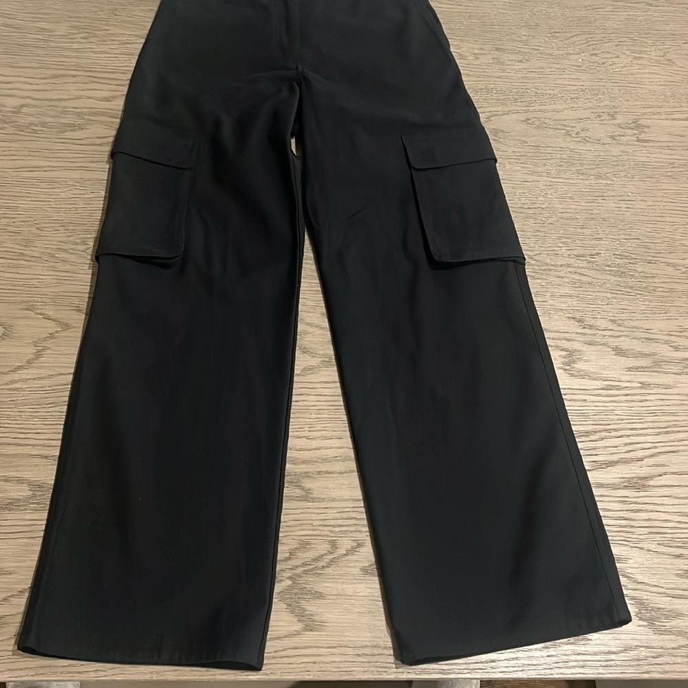 Wilfred free black cargo wide pant size 8 - Picture 2 of 8